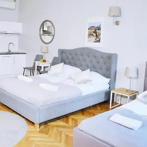 21 Florianska Street Aparthotel Krakau